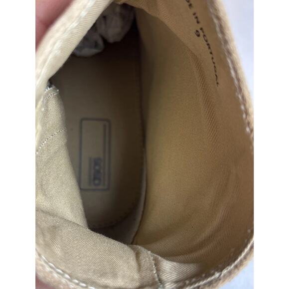  Mens Chukka Boots Size UK 9 Tan Taupe Suede Dressy Casual main image 11